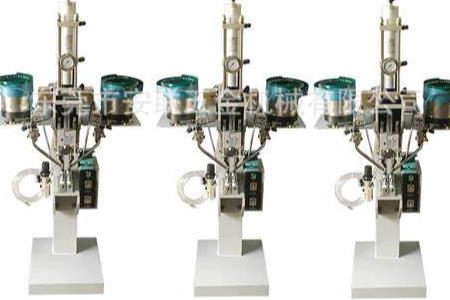 全自動鉚釘機(jī)為何受市場歡迎？好品質(zhì)帶來高效生產(chǎn)！
